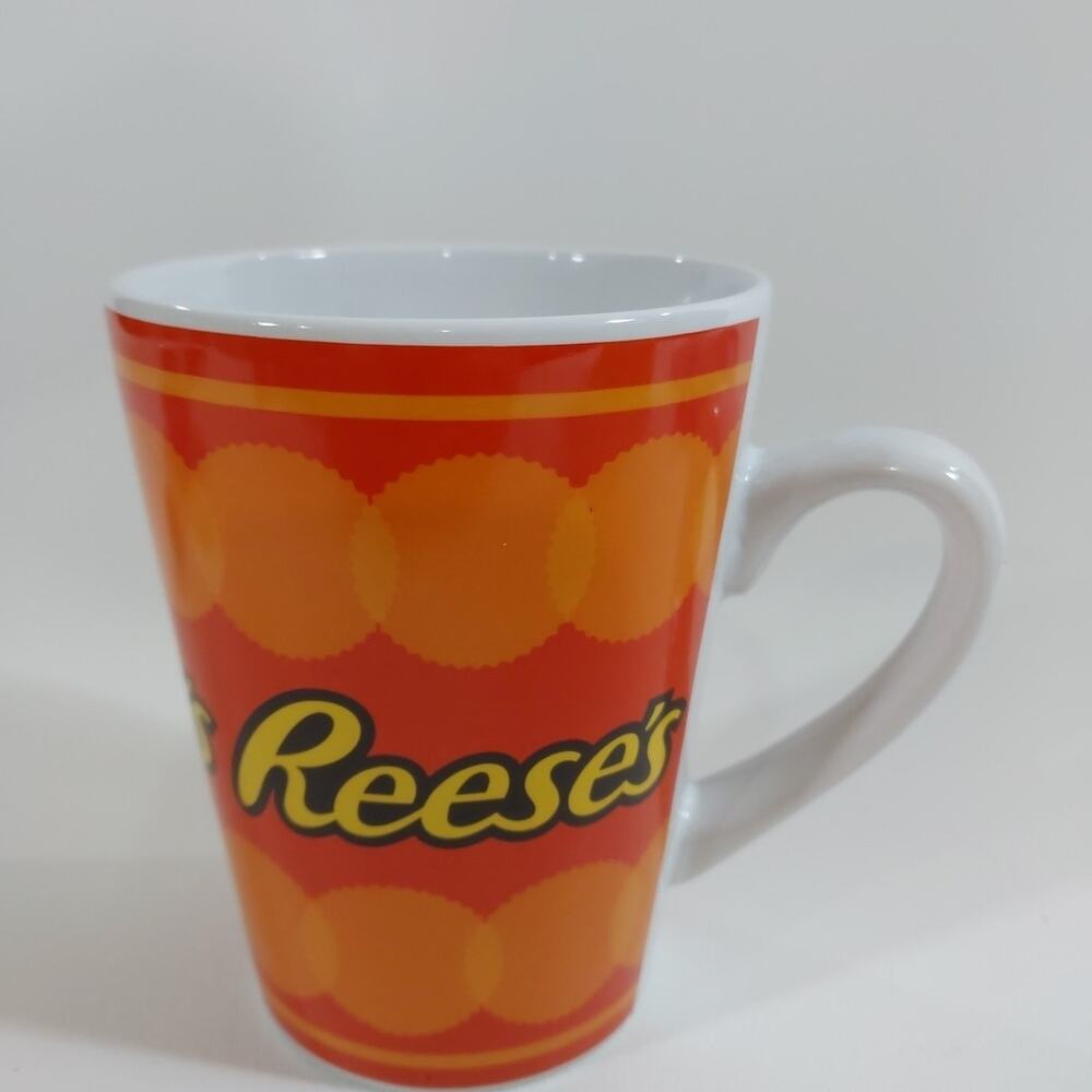 REESE’S Peanut Butter Cup 14 oz Hot Chocolate‎ Coffee Mug Cup - Collectible